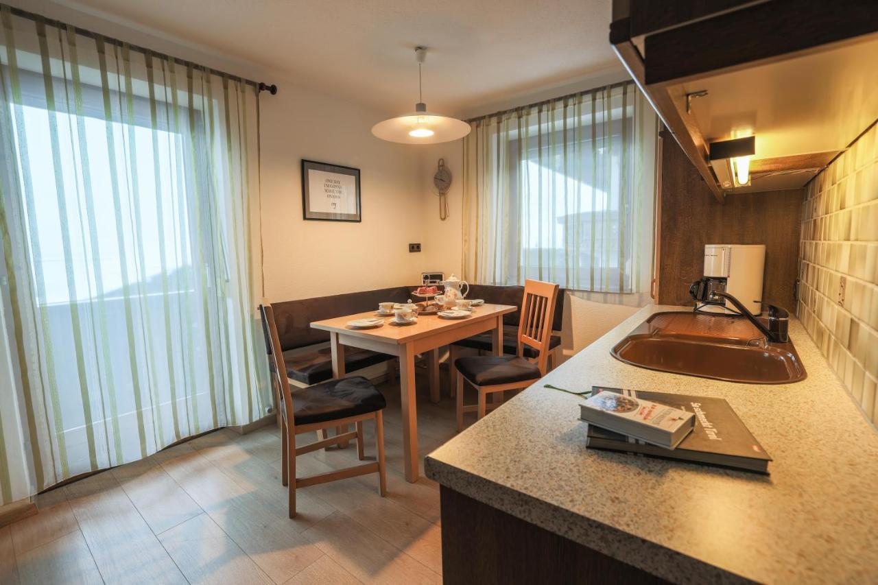 Haus Carmen Apartment Stumm Ngoại thất bức ảnh